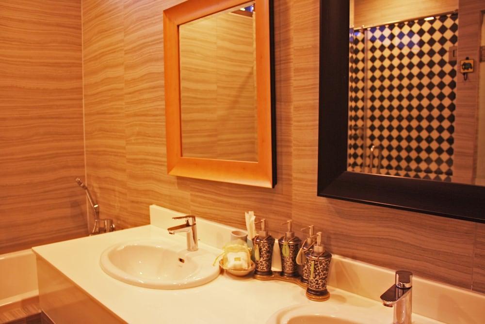 Arun Residence Banguecoque Exterior foto